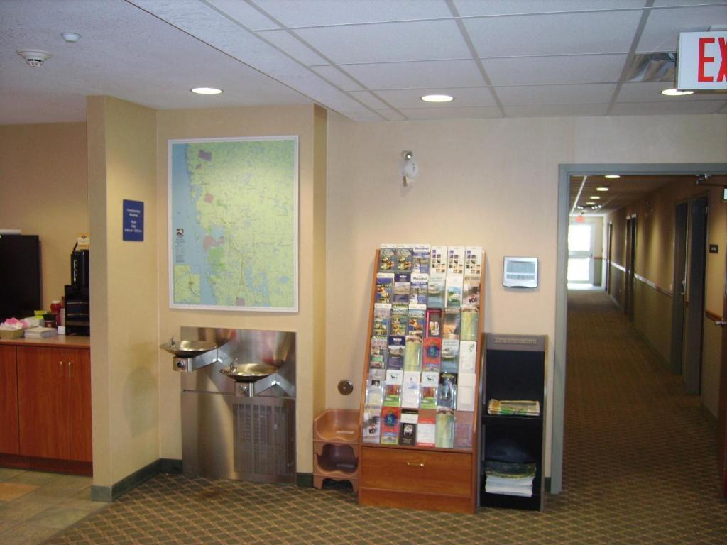 Parry Sound Inn And Suites Ngoại thất bức ảnh
